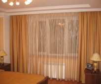 Comment fixer le rideau de plafond: montage et installation
