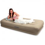 Lit gonflable Intex