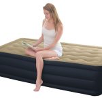 Lit d'air Intex Plus