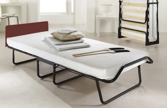 Lit bébé avec matelas