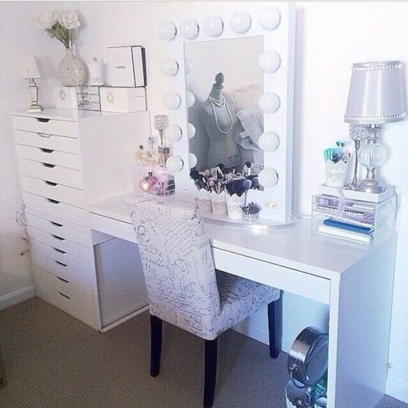 coiffeuse blanche