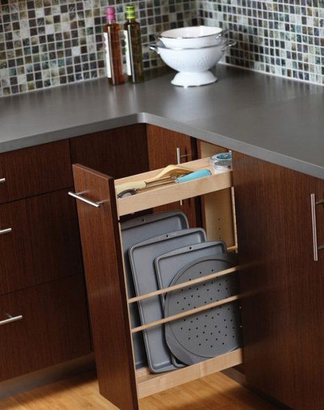 porte-bouteilles avec plateaux
