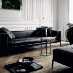 canapé noir à l'intérieur