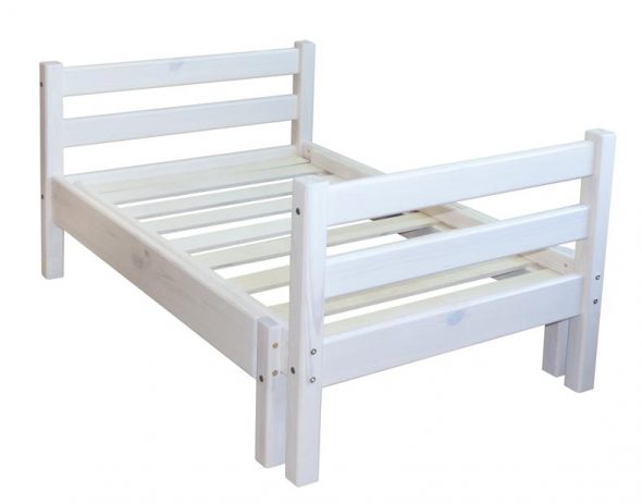 Le lit pliant pour enfants est blanc
