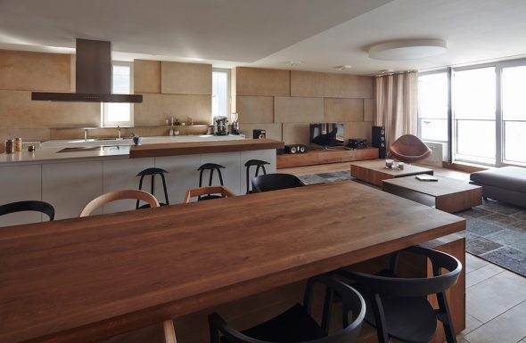 high-tech à l'intérieur