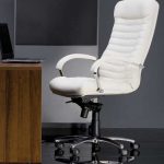 chaise d'ordinateur blanc