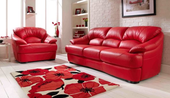 canapé rouge à l'intérieur