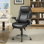 fauteuil en cuir au bureau