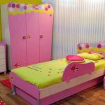 lit rose pour fille