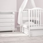 lit pour un enfant sous l'intérieur