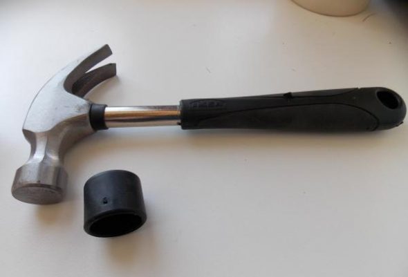 marteau avec embout en caoutchouc