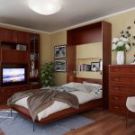 soulever le lit dans une niche sous un arbre