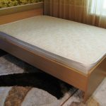 lit 120 à 200 dans la chambre