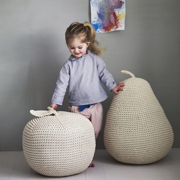 tabourets de bébé tricotés