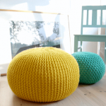Ottomans tricotés multicolores