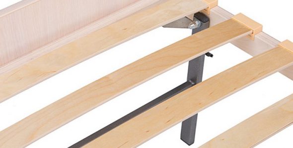 Lit orthopédique pliant avec un matelas