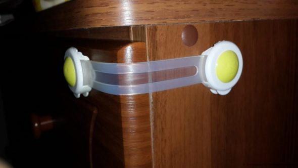 Cabinet avec serrure