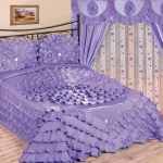 Couvre-lit violet