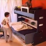 τραπέζι από ελεύθερη πέτρα