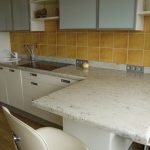 plateau de table socle blanc