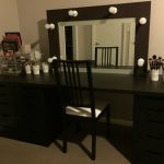 table de maquillage noire
