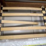 Voir attache en bois lamelle