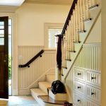 rangement sous les escaliers