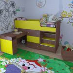 lit à deux niveaux avec côtés pour un enfant