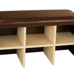 un banc dans le hall