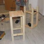 Tabouret de bar des bars avec leurs propres mains