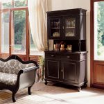 buffet brun foncé