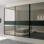 Production de portes pour la garde-robe