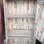 Étagère de bibliothèque avec leurs propres mains