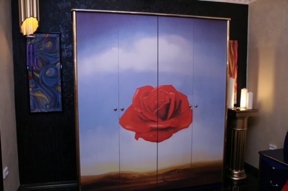 armoire avec fonds d'écran photo