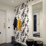 coller le placard dans le couloir