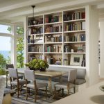 Bibliothèque - une cloison à l'intérieur de la maison