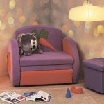 Fauteuil-lit dans la pépinière