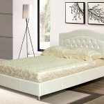Nouveaux lits de design moderne en similicuir