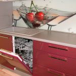 Lave vaisselle dans la cuisine