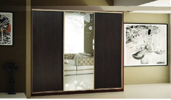 Armoire coulissante 3 portes
