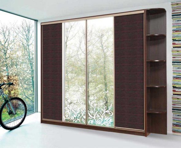 Armoire coulissante 4 portes