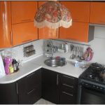 Petite cuisine à la décoration moderne à Khrouchtchev
