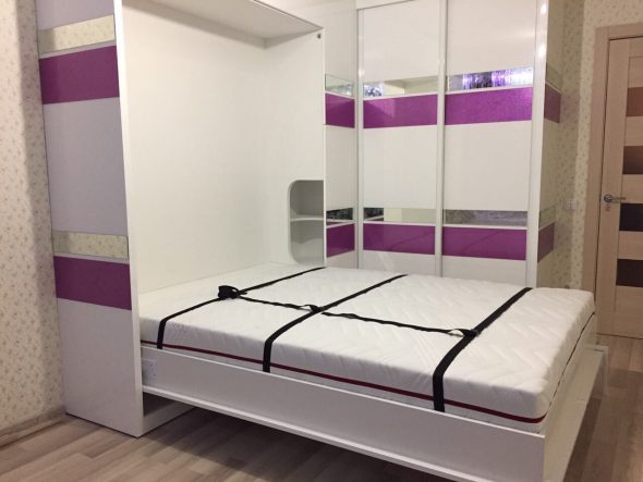 Sleeper lit pliant
