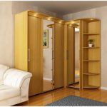 Armoire d'angle à l'intérieur