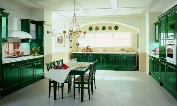 Variations de sets de cuisine verts
