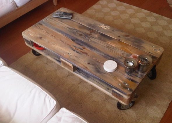Une table basse à faire soi-même à partir de palettes