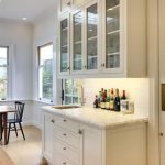 buffet classique blanc