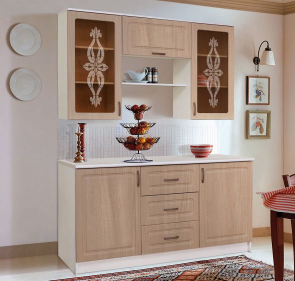 buffet en aggloméré dans la cuisine