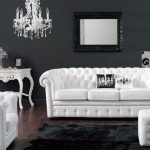 intérieur noir et blanc de la salle