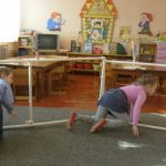écran de jardin d'enfants pour les jeux